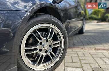 Хетчбек Volkswagen Golf 2004 в 