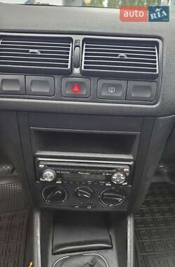 Универсал Volkswagen Golf 2004 в 