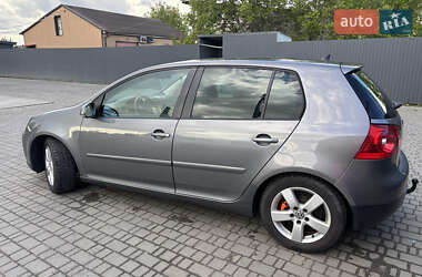 Хэтчбек Volkswagen Golf 2007 в 