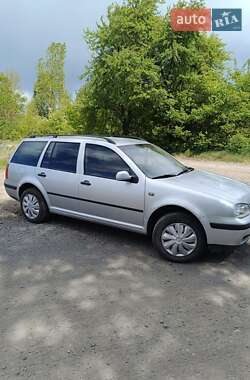 Універсал Volkswagen Golf 2000 в 