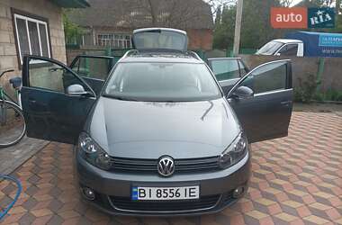 Универсал Volkswagen Golf 2011 в Лохвице