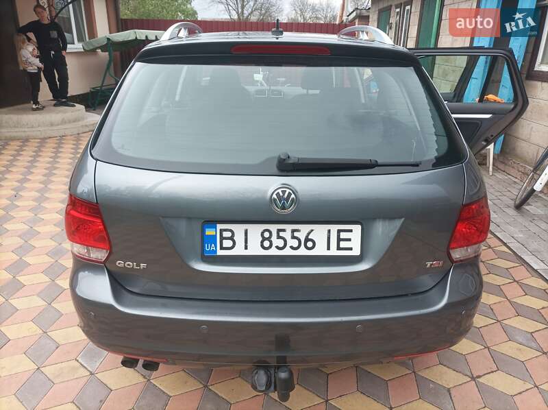 Універсал Volkswagen Golf 2011 в Лохвиці