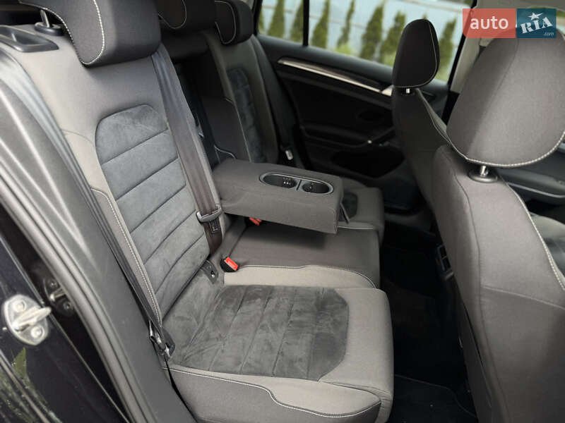 Універсал Volkswagen Golf 2014 в Луцьку