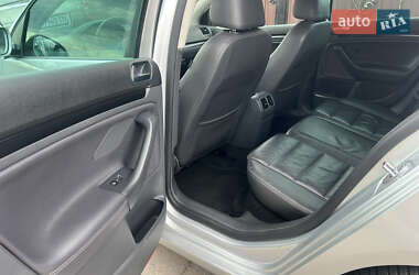 Хэтчбек Volkswagen Golf 2008 в 