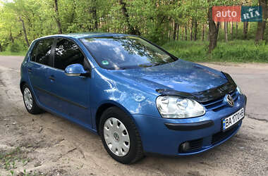 Хетчбек Volkswagen Golf 2004 в Кропивницькому