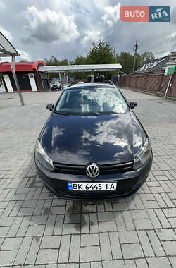 Універсал Volkswagen Golf 2009 в 