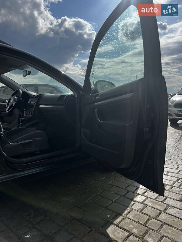 Универсал Volkswagen Golf 2009 в Львове