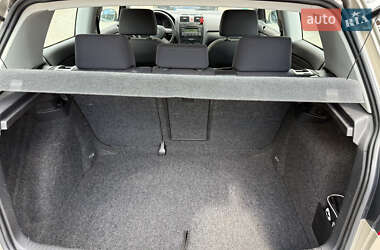 Хетчбек Volkswagen Golf 2005 в 