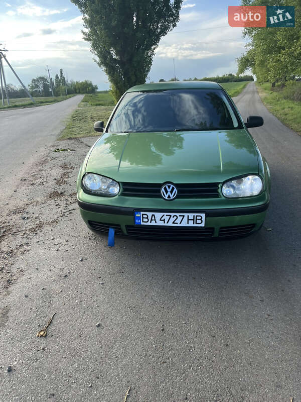 Volkswagen Golf 1998