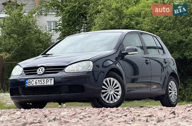 Хетчбек Volkswagen Golf 2004 в 