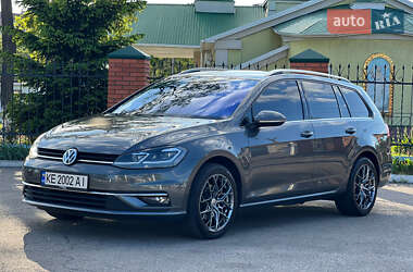 Универсал Volkswagen Golf 2019 в Днепре