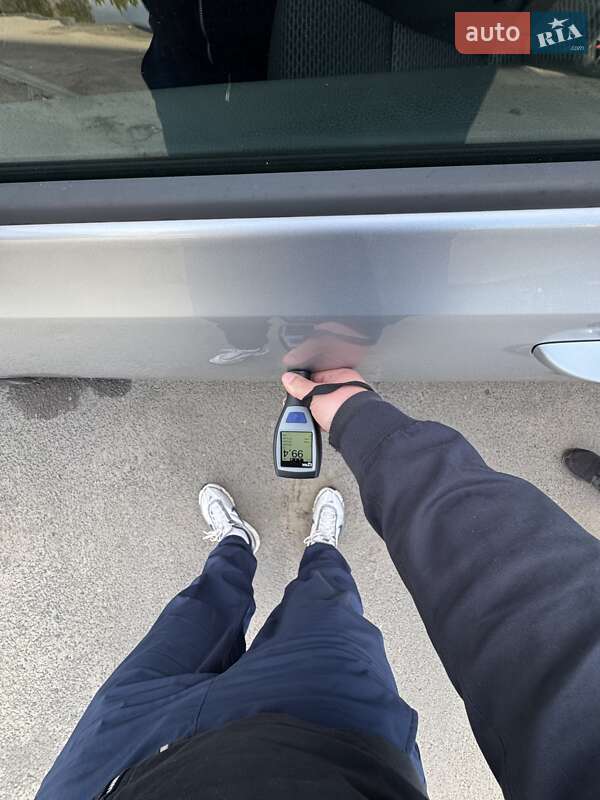 Хетчбек Volkswagen Golf 2009 в Сумах