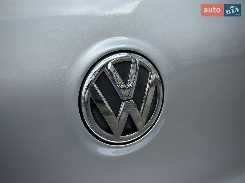 Хетчбек Volkswagen Golf 2009 в Сумах