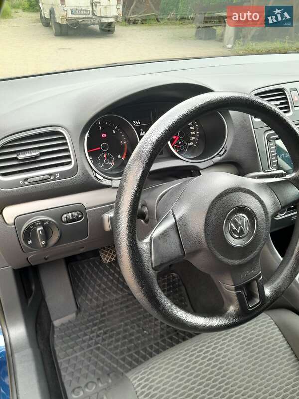 Універсал Volkswagen Golf 2011 в Мукачевому