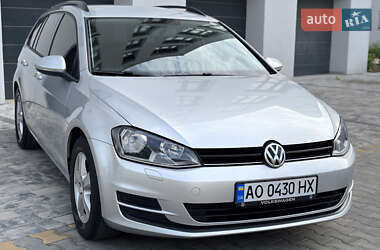 Універсал Volkswagen Golf 2014 в Ужгороді