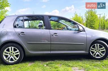 Универсал Volkswagen Golf 2009 в 