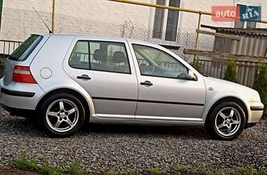 Хетчбек Volkswagen Golf 2003 в Кам'янці
