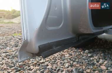 Хэтчбек Volkswagen Golf 2003 в 
