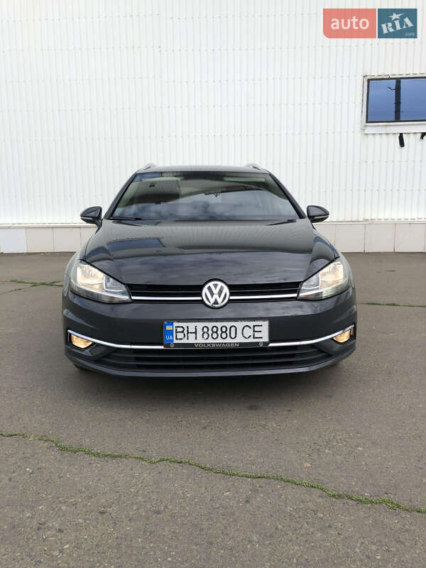 Универсал Volkswagen Golf 2017 в Белгороде-Днестровском