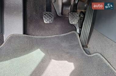 Хетчбек Volkswagen Golf 2005 в 