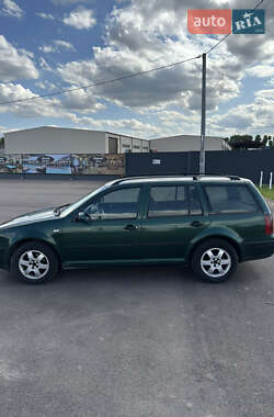 Універсал Volkswagen Golf 2000 в 