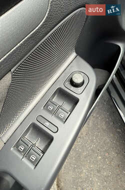 Хетчбек Volkswagen Golf 2007 в 