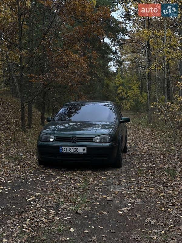 Volkswagen Golf 1998
