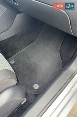 Универсал Volkswagen Golf 2011 в 