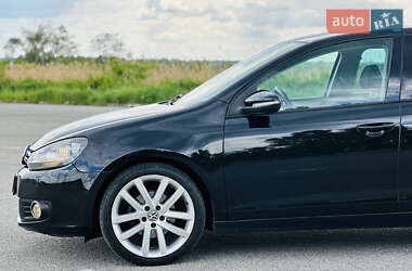 Хетчбек Volkswagen Golf 2009 в 