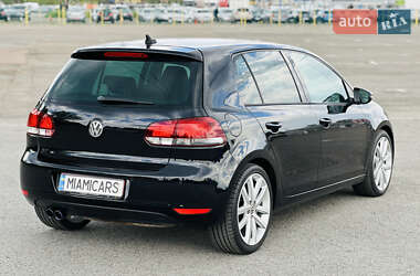 Хетчбек Volkswagen Golf 2009 в 