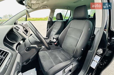 Хетчбек Volkswagen Golf 2009 в 