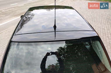 Хетчбек Volkswagen Golf 2003 в 