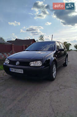 Хэтчбек Volkswagen Golf 1998 в Звягеле