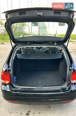 Універсал Volkswagen Golf 2008 в 