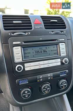 Універсал Volkswagen Golf 2008 в 