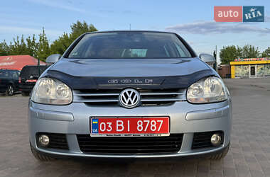 Хэтчбек Volkswagen Golf 2008 в 