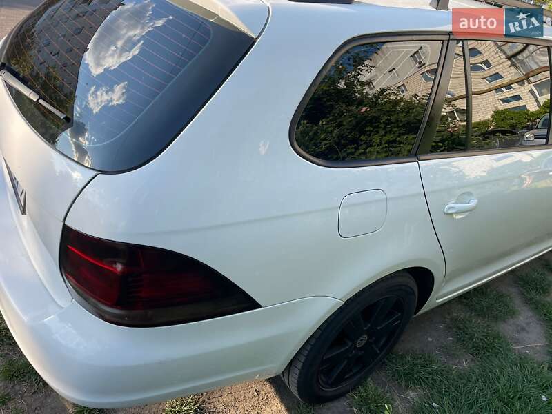 Універсал Volkswagen Golf 2010 в Ізмаїлі