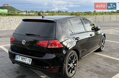 Хэтчбек Volkswagen Golf 2015 в 