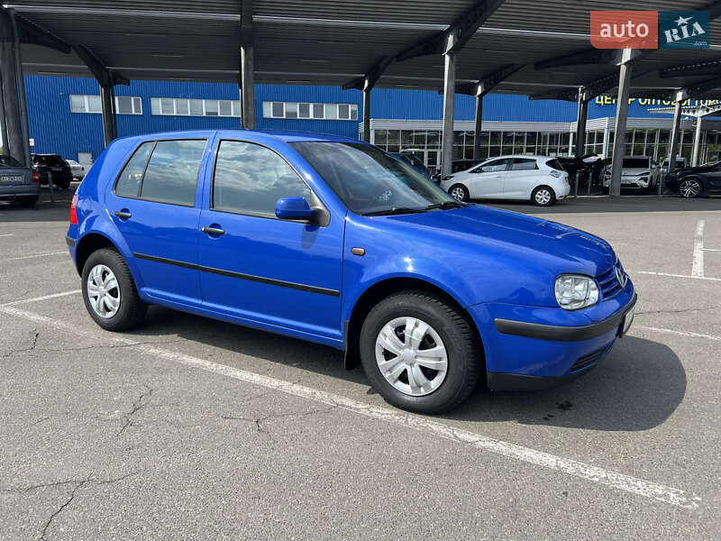 Хетчбек Volkswagen Golf 1998 в Києві