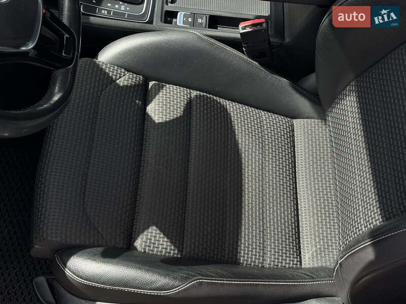 Универсал Volkswagen Golf 2016 в Дрогобыче фото 53 Универсал Volkswagen Golf 2016 в Дрогобыче