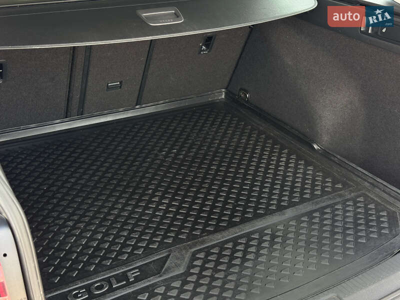 Универсал Volkswagen Golf 2016 в Дрогобыче фото 68 Универсал Volkswagen Golf 2016 в Дрогобыче