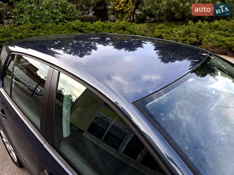 Хетчбек Volkswagen Golf 2006 в Полтаві