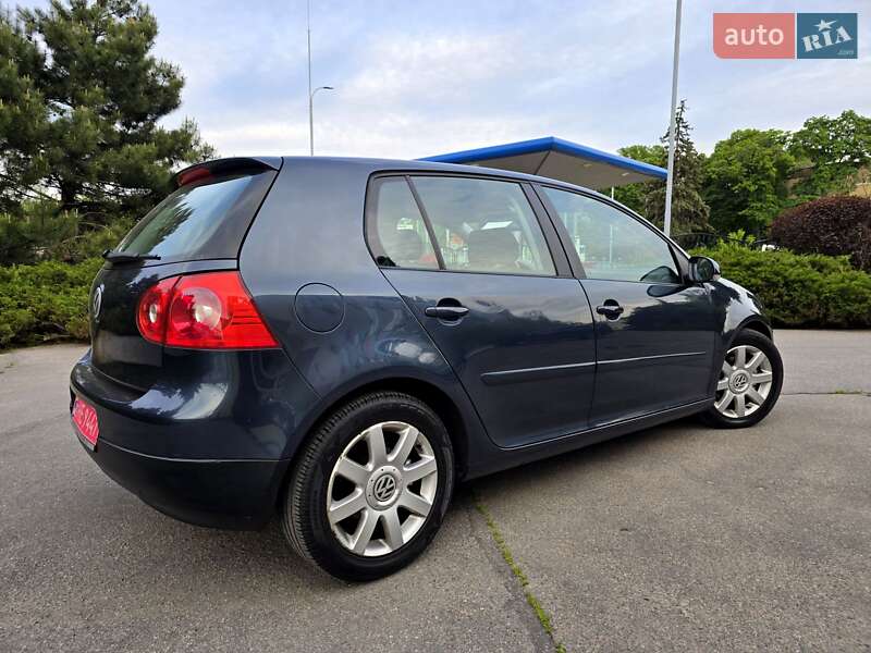 Хетчбек Volkswagen Golf 2006 в Полтаві