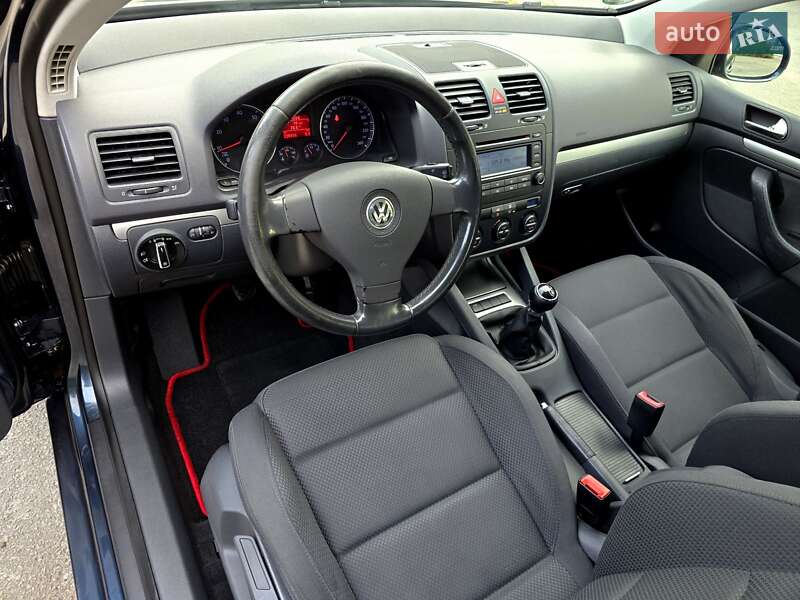 Хетчбек Volkswagen Golf 2006 в Полтаві