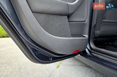 Хэтчбек Volkswagen Golf 2006 в 