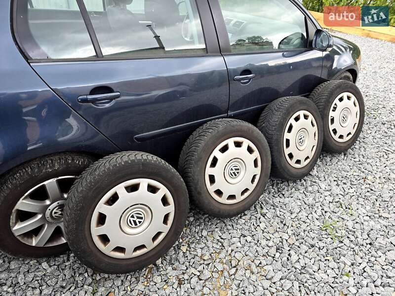Хетчбек Volkswagen Golf 2006 в Полтаві