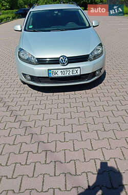 Універсал Volkswagen Golf 2010 в Миргороді