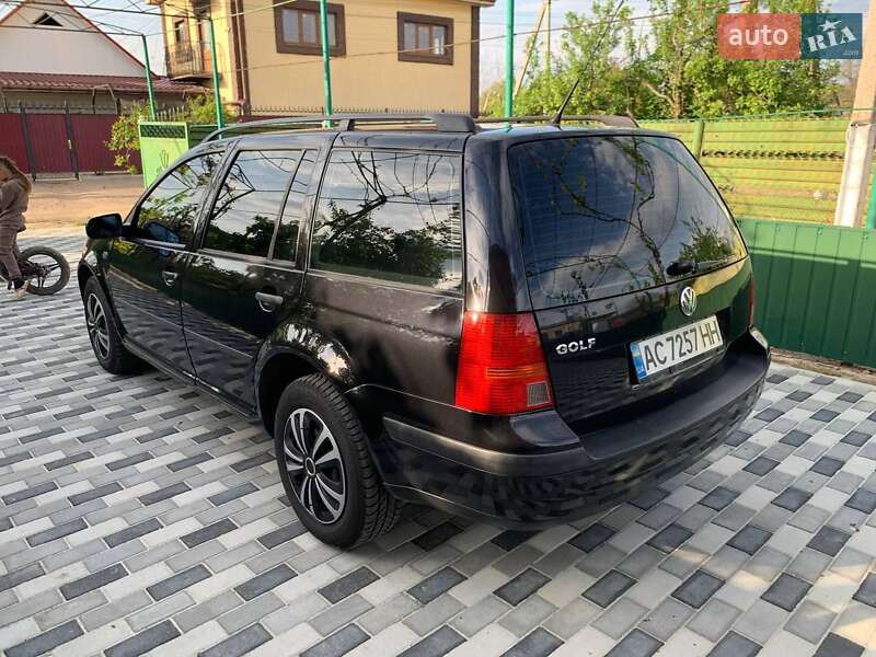 Універсал Volkswagen Golf 2000 в Захарівці