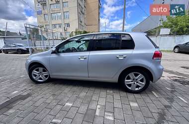 Хетчбек Volkswagen Golf 2010 в 