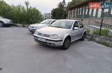 Хэтчбек Volkswagen Golf 2001 в Полонном